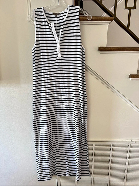 Lilla P Dresses & Skirts - Lilla P Striped Maxi Dress in White & Black Size Small Like New